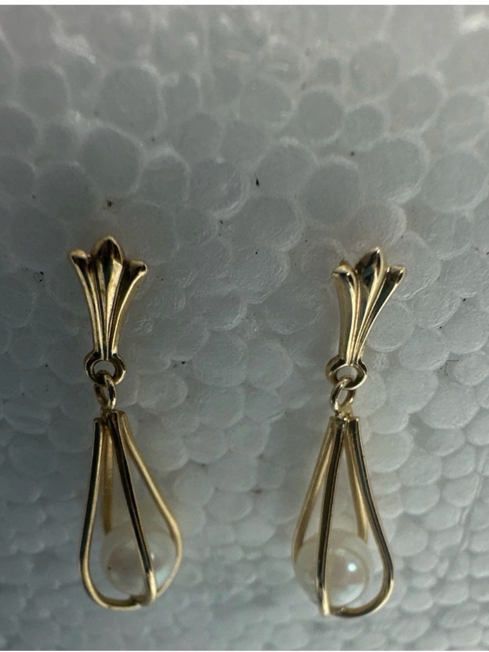 14K Yellow Gold Teardrop Dangle Earrings White Round Pearl, Signed